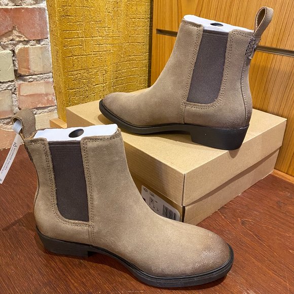 UGG W's Emmeth Chelsea Coffee Grounds Size: 7 NEW IN BOX!!! - Picture 4 of 7